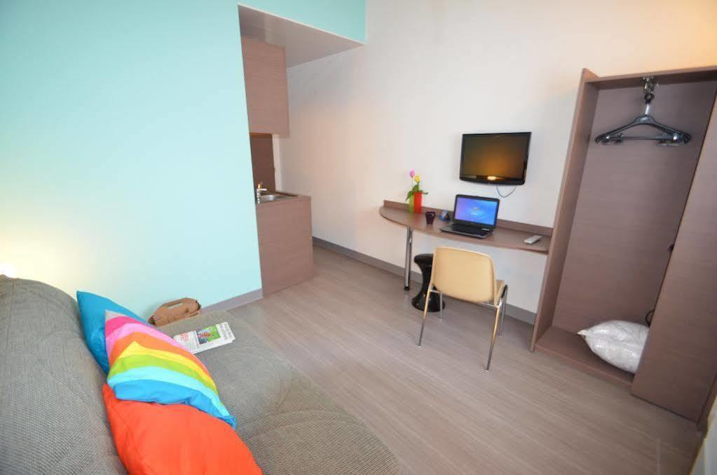 Pauseome Apparthotel Caen Exterior photo
