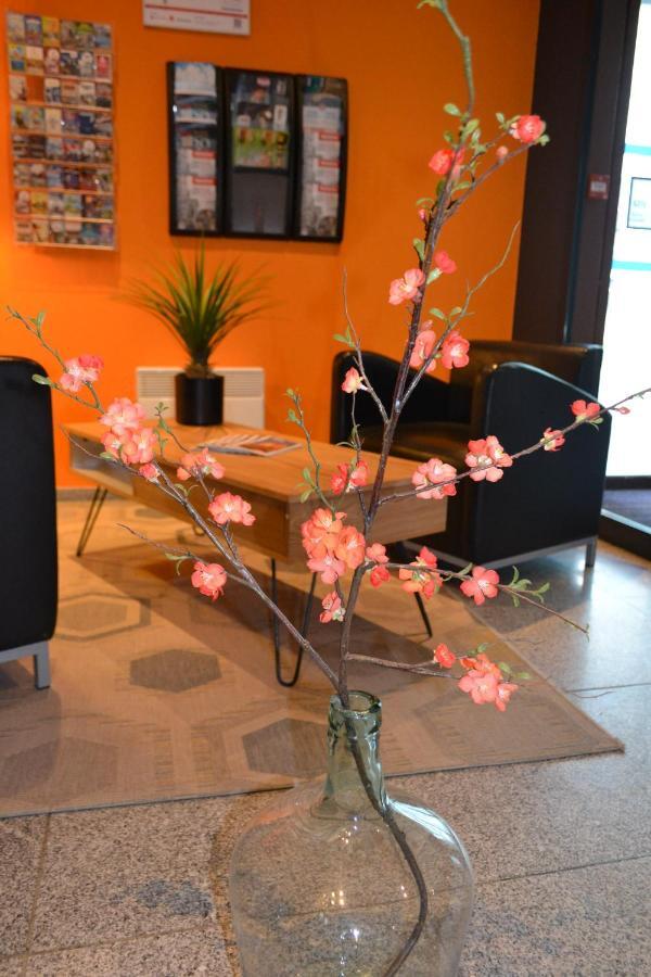 Pauseome Apparthotel Caen Exterior photo
